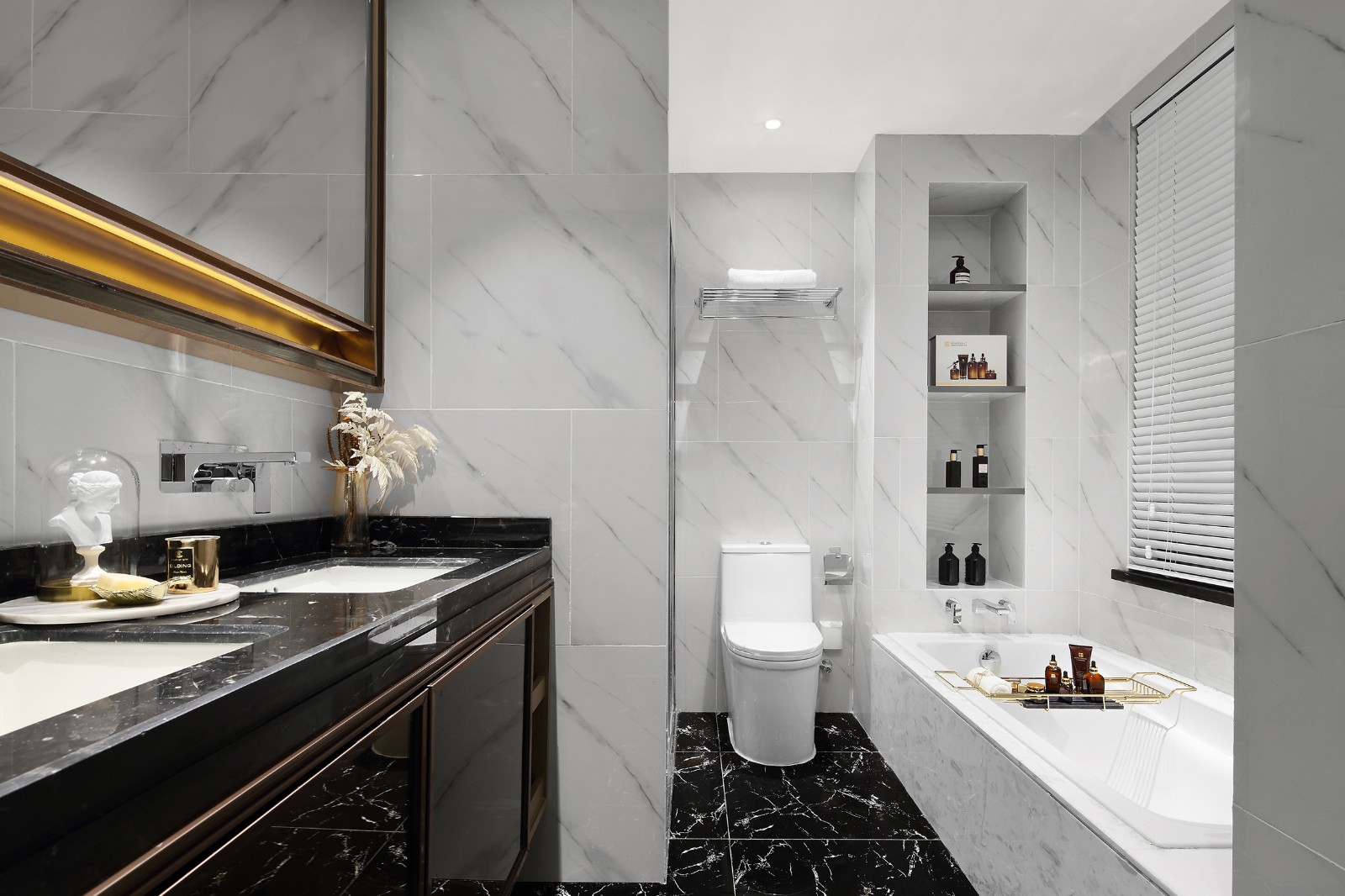 港式輕奢風格室內(nèi)設(shè)計家裝案例-衛(wèi)生間 港式輕奢風格室內(nèi)設(shè)計家裝案例-衛(wèi)生間