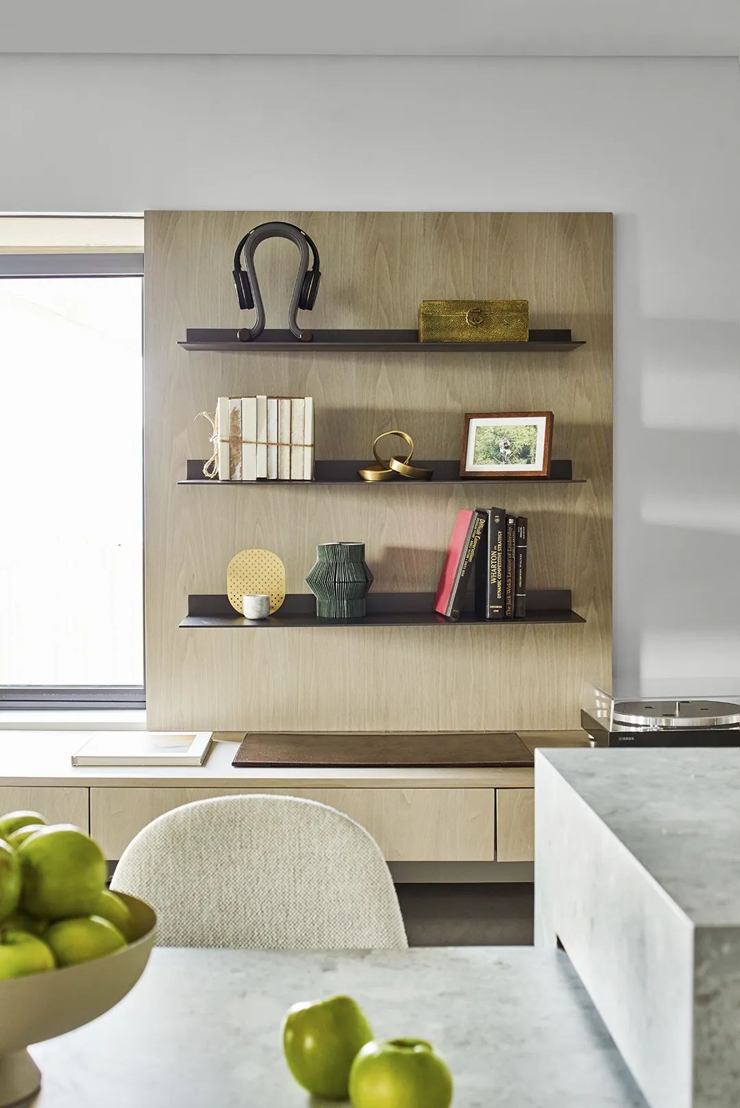 裝修案例歐式風(fēng)格室內(nèi)裝修效果圖-餐廳擺設(shè) 裝修案例歐式風(fēng)格室內(nèi)裝修效果圖-餐廳擺設(shè)