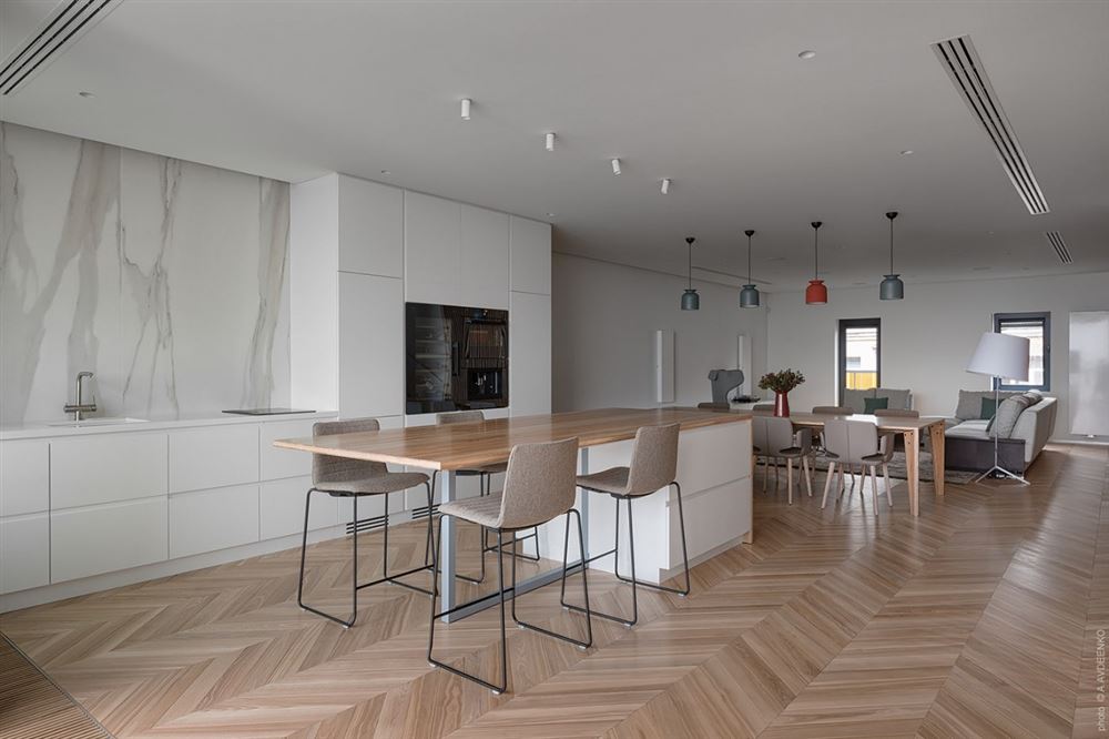 江門市江海碧桂園現(xiàn)代簡(jiǎn)約風(fēng)格三居室裝修案例